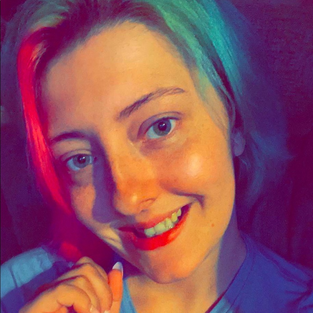 Meet your Posher, Tiffany